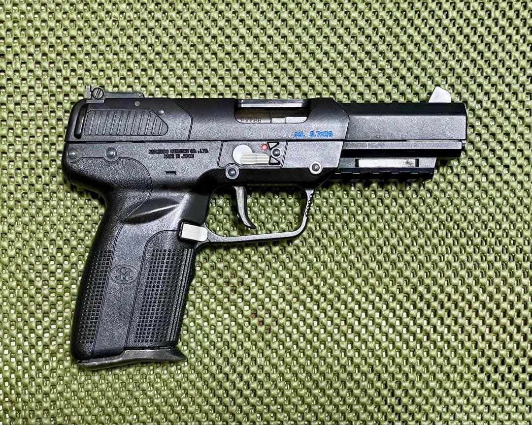 FN Five-seveN　６㎜ガスブローバックガン　マルシン
