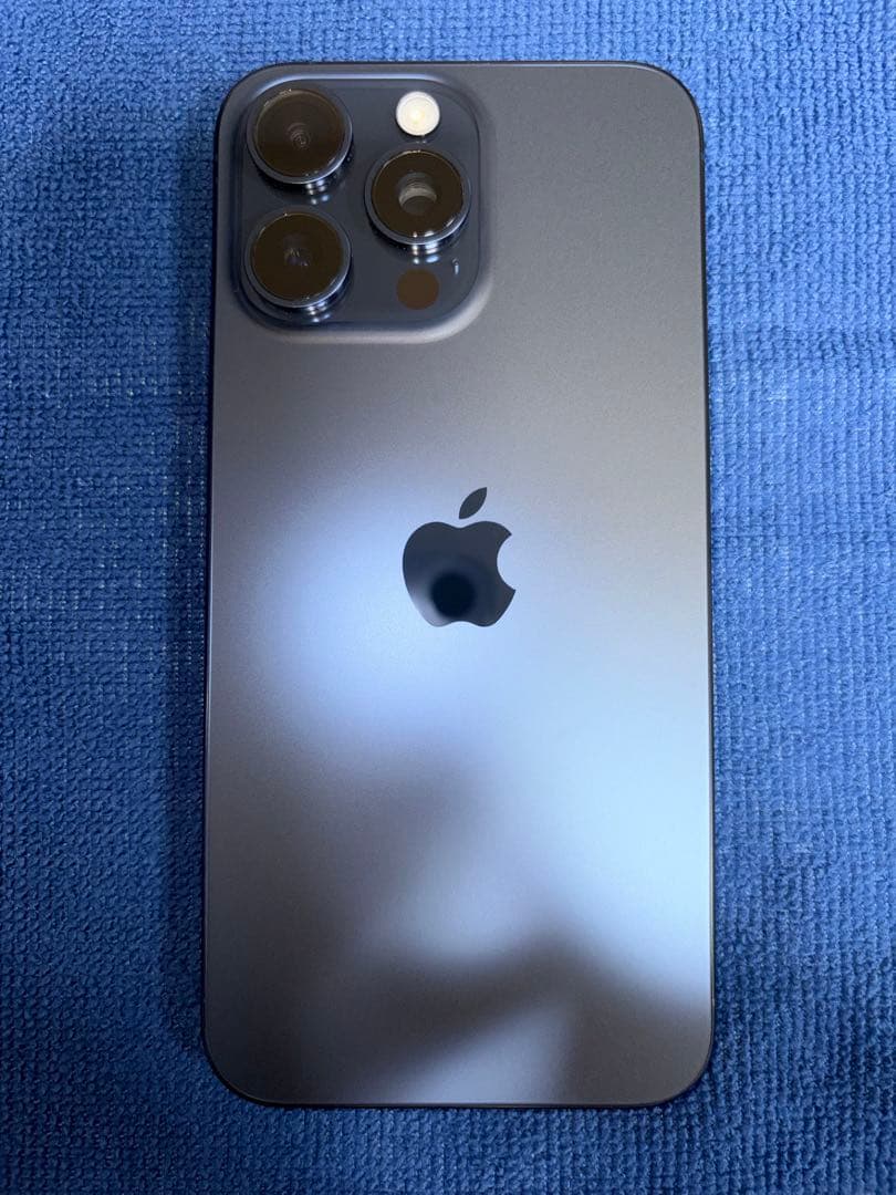 iPhone 15 Pro Max 512GB バッテリー容量100%