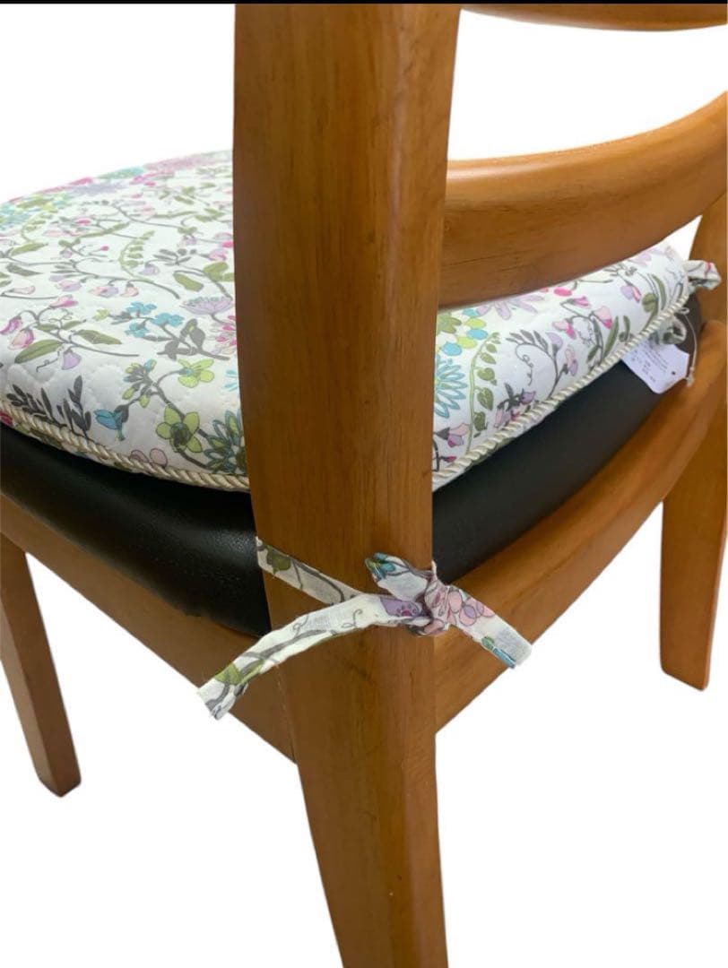 ダイニングシートクッション　4枚セット　ボタニカルフラワー