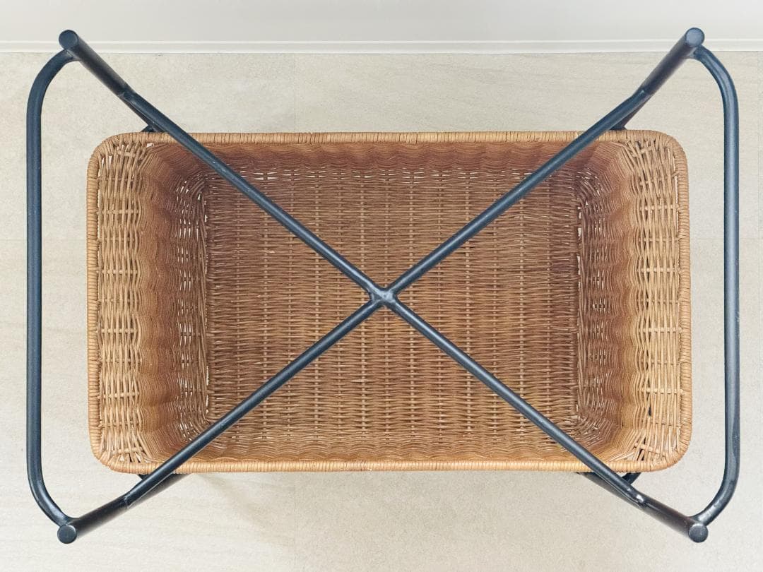 IDEE イデー WALLABY BASKET STAND ブラック