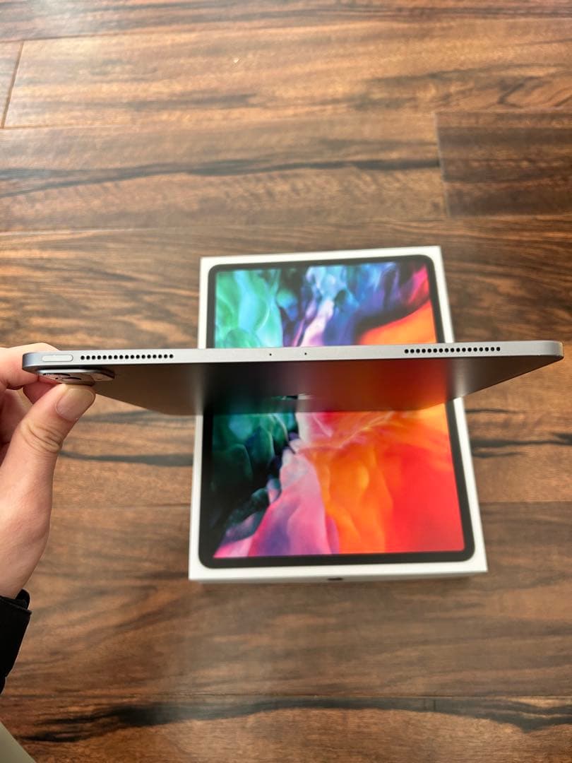 【美品】第四世代　iPad pro12.9 inch +おまけpencil