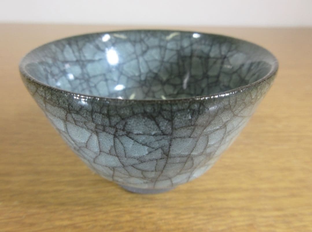 真作保証 【稀少品、人気作家】 浦口雅行 自作 青瓷黒晶ぐい呑 日本工芸会