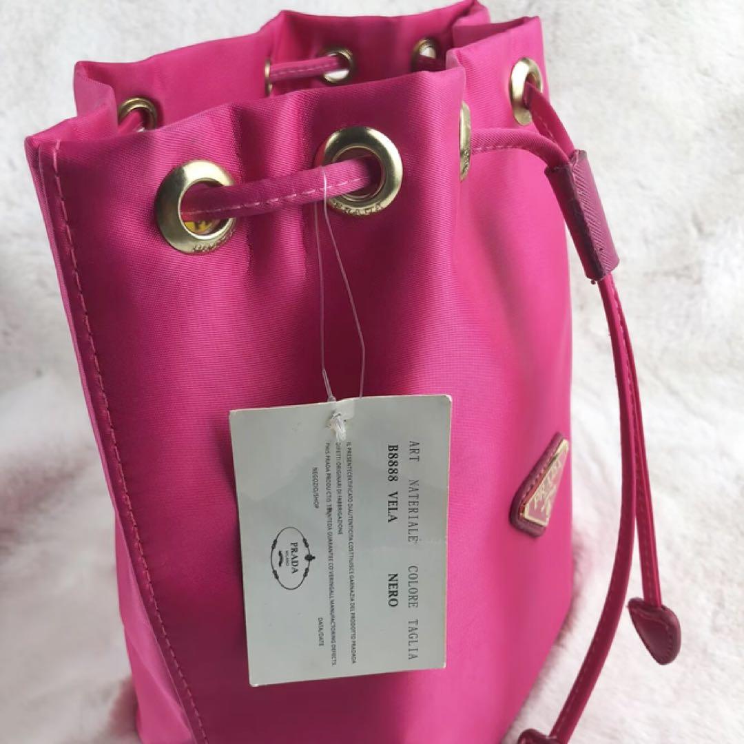 PRADA ノベルティ 巾着型 ナイロン ポーチ ピンク pr1