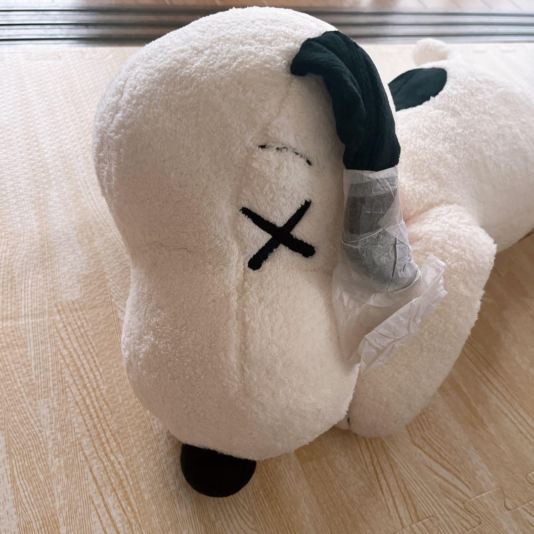 新品✨️ UNIQLO KAWS PEANUTS スヌーピー ぬいぐるみ ユニクロ