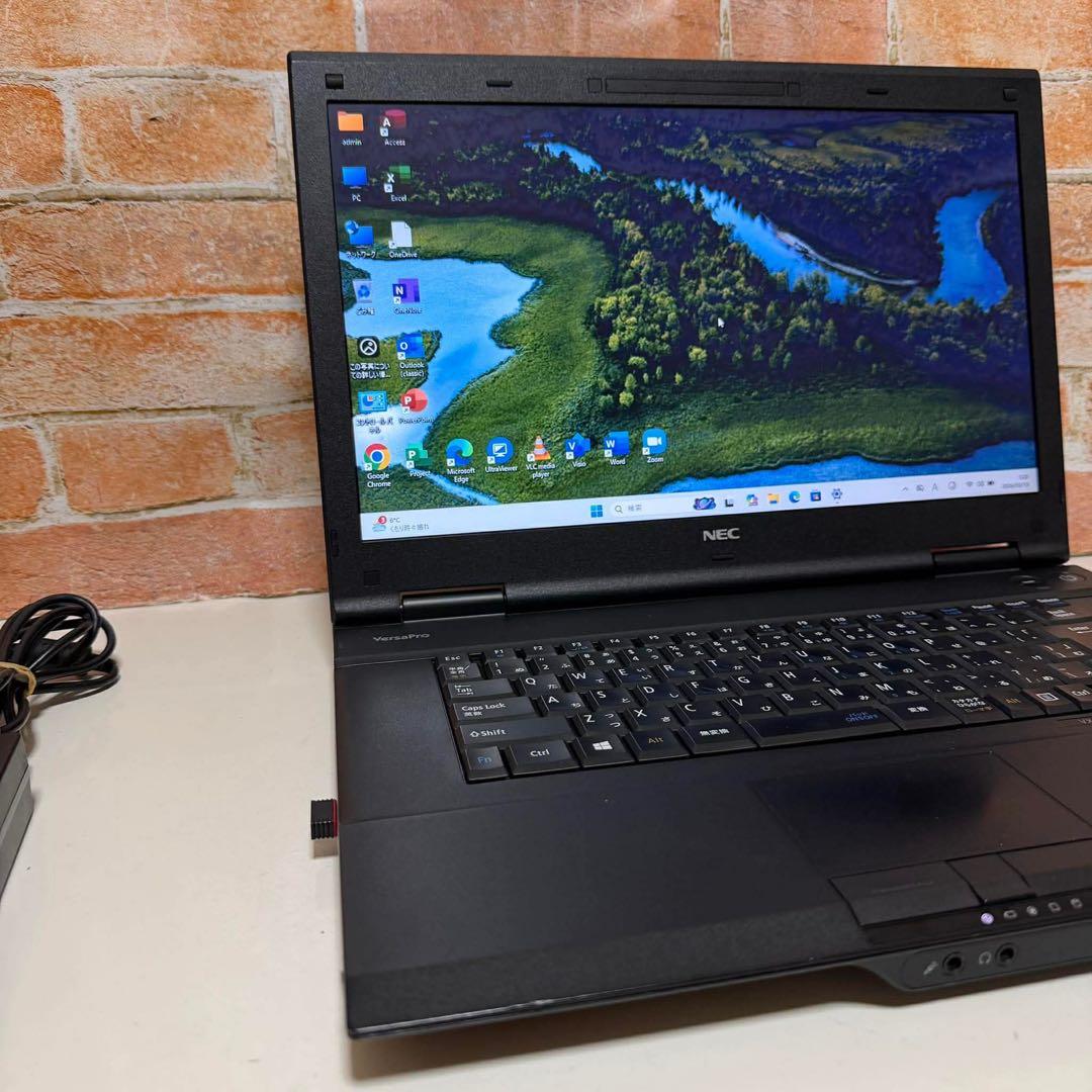 NECノートPC Corei5 SSDメモリ8GB Windows11オフィス付
