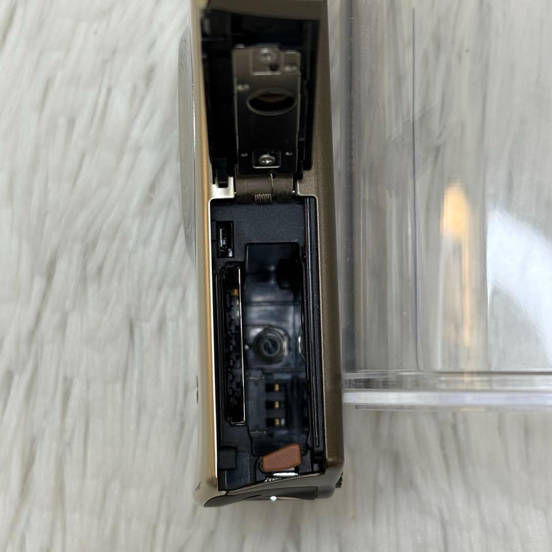 Canon カメラ　IXY 920IS PC1308 ゴールド コンデジ　動作品