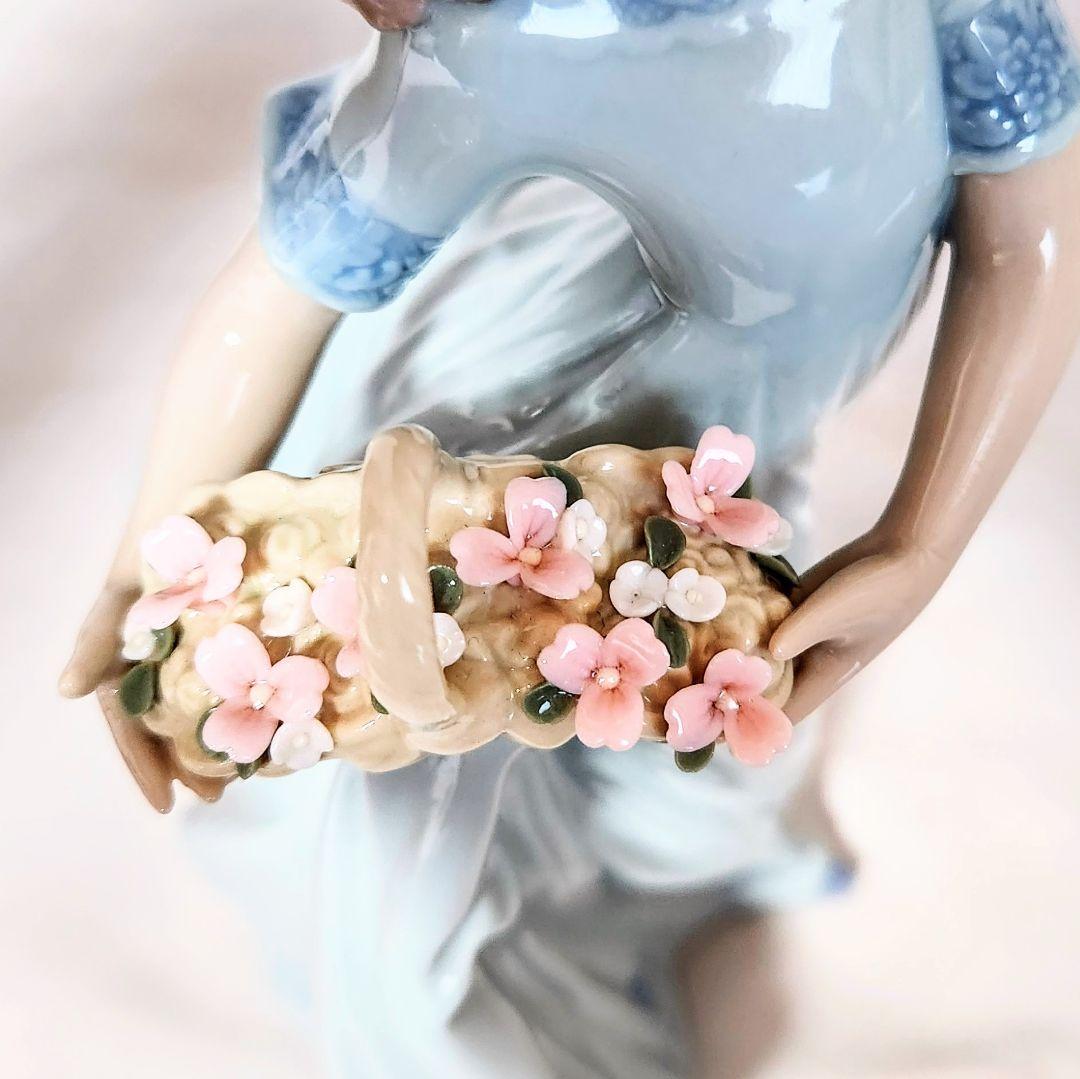 LLADROリヤドロNo.6130【春のお庭にかえって】【美品・専用箱・栞付き】