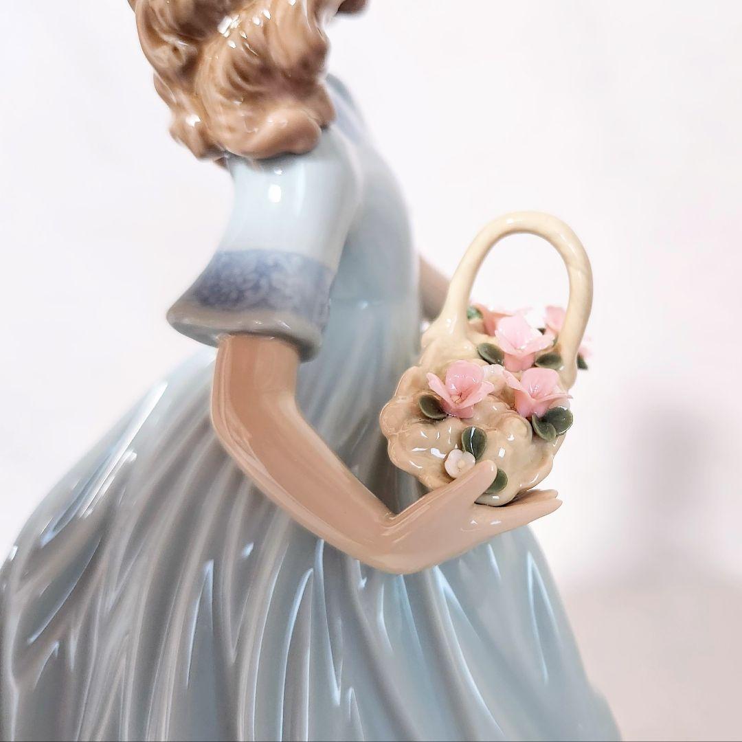 LLADROリヤドロNo.6130【春のお庭にかえって】【美品・専用箱・栞付き】