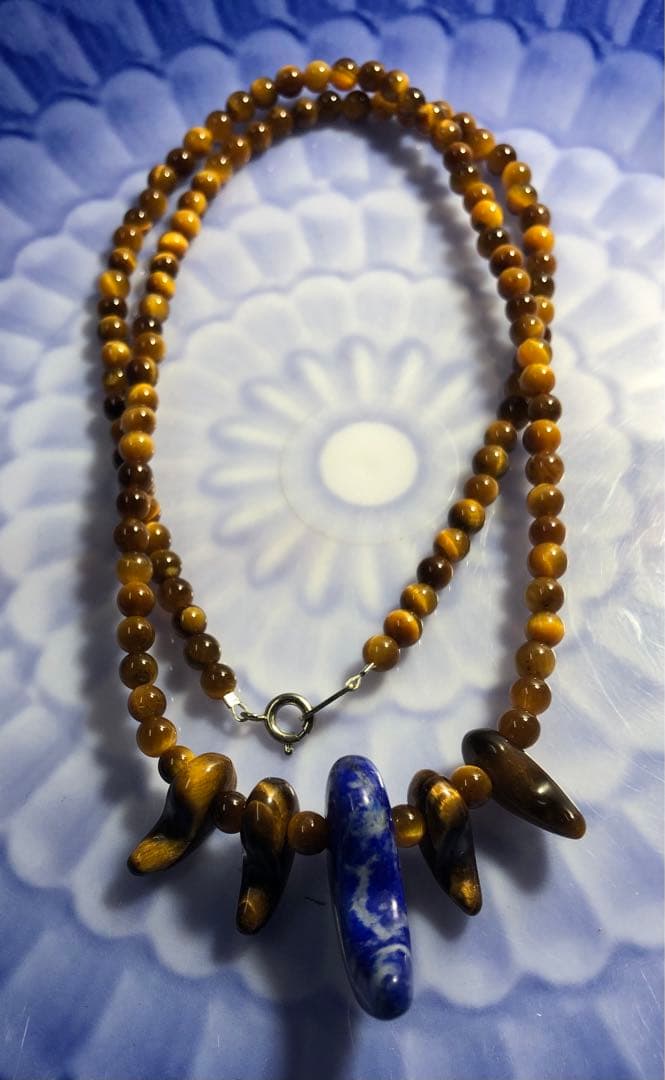 勾玉ネックレス虎目ラピスラズリマガタマ魔除け現品無料発送