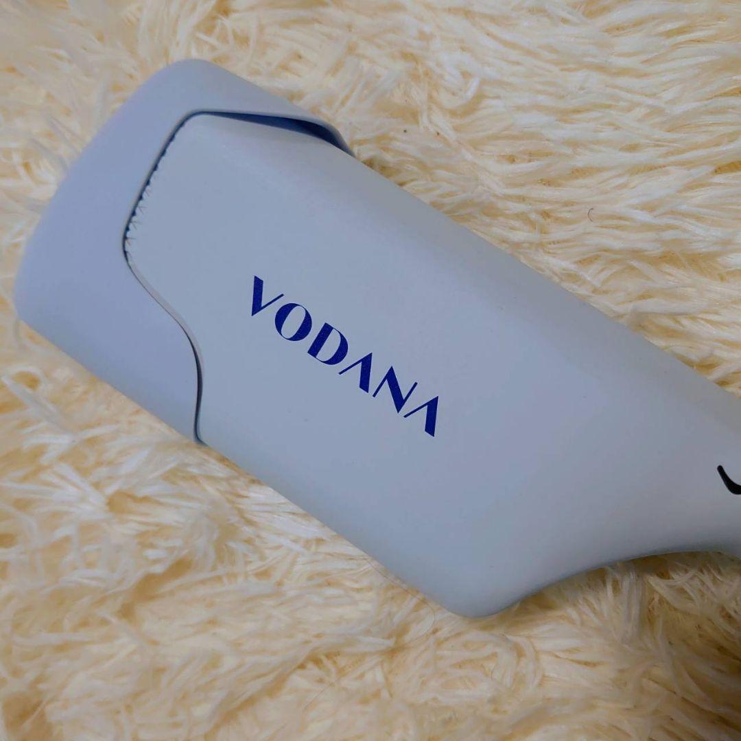 VODANA トリプルフローウェーブアイロン クリーミーブルー 40mm