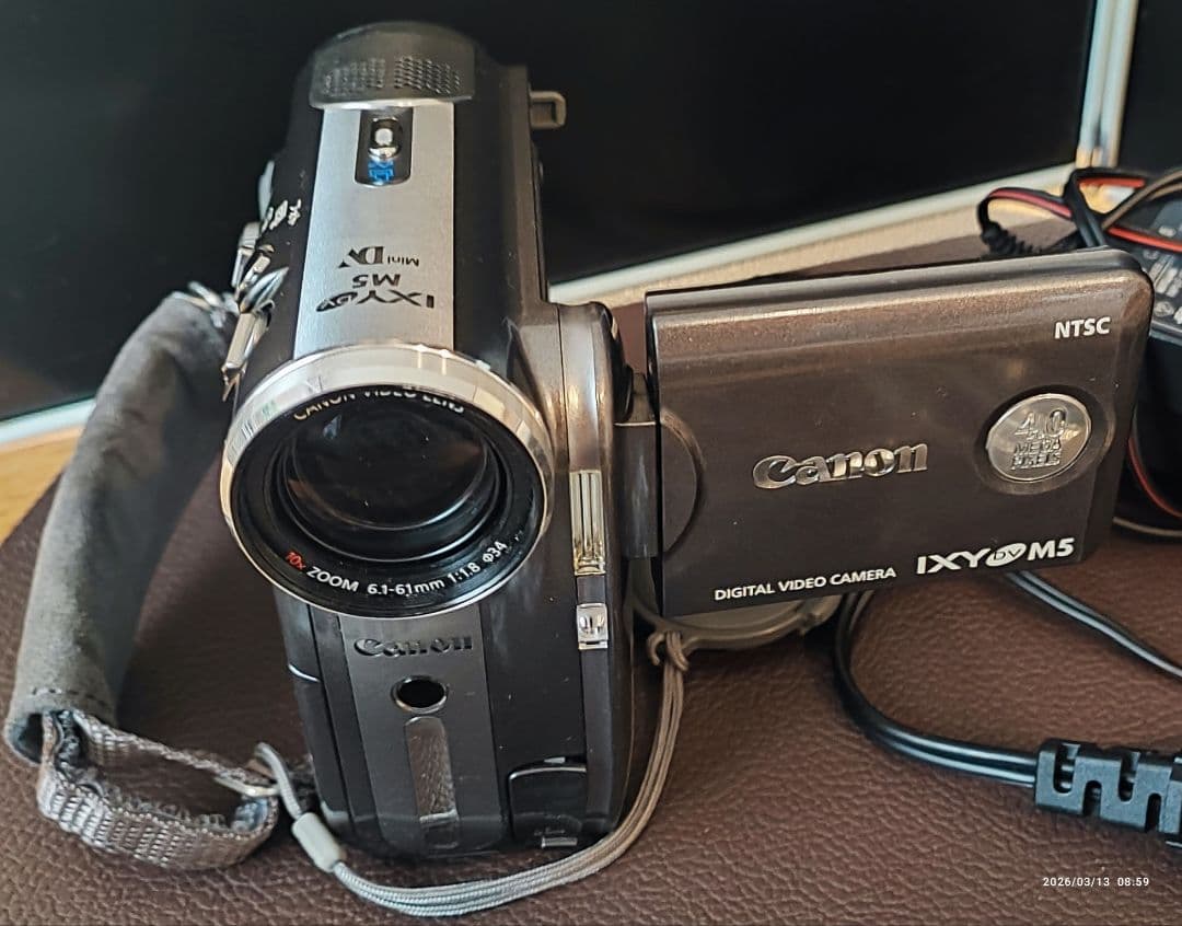 Canon IXY DV M5 デジタルビデオカメラ　中古