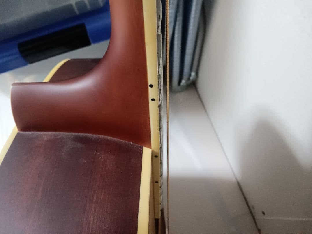 Elioth、Revolution B305NS、