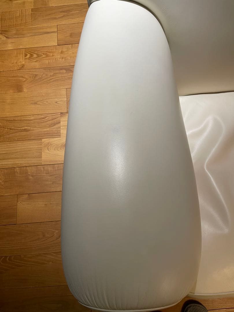 ポルトローナフラウ　バニティフェア　総本革　レザー　ソファ　カッシーナ