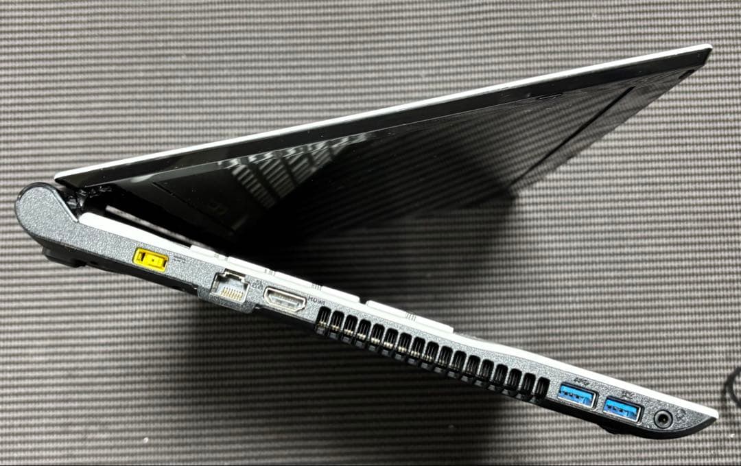 Windowsノート本体 LAVIE PC-NS350CAW i3-6100 SSD128GB