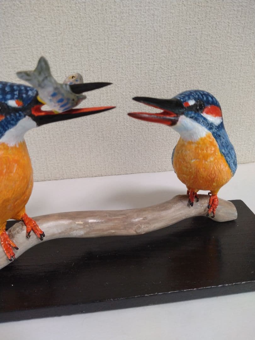 木彫りの野鳥のオブジェ(つがいのカワセミ)