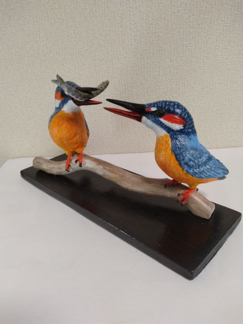 木彫りの野鳥のオブジェ(つがいのカワセミ)