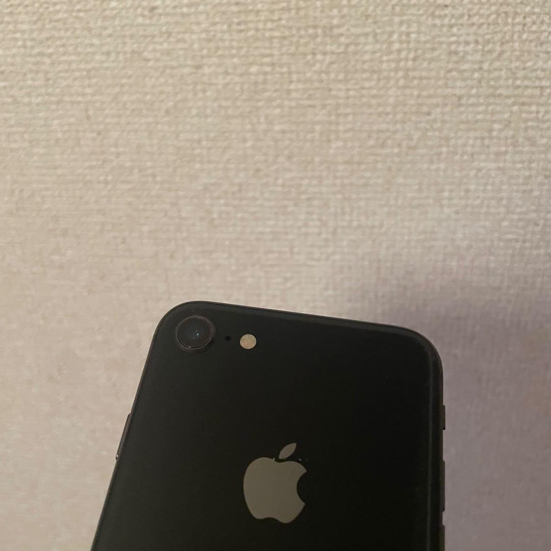 iPhone8 本体　64G