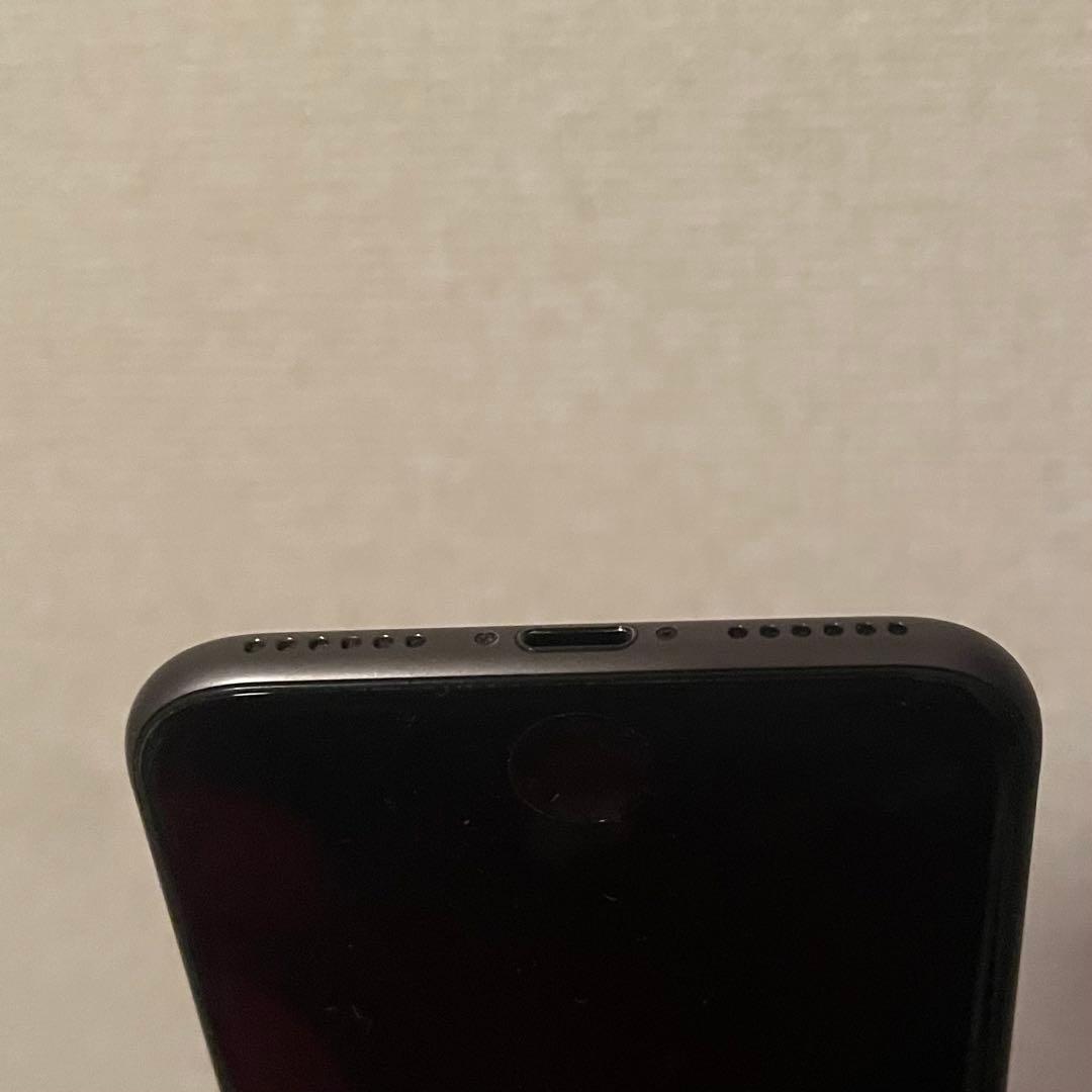 iPhone8 本体　64G