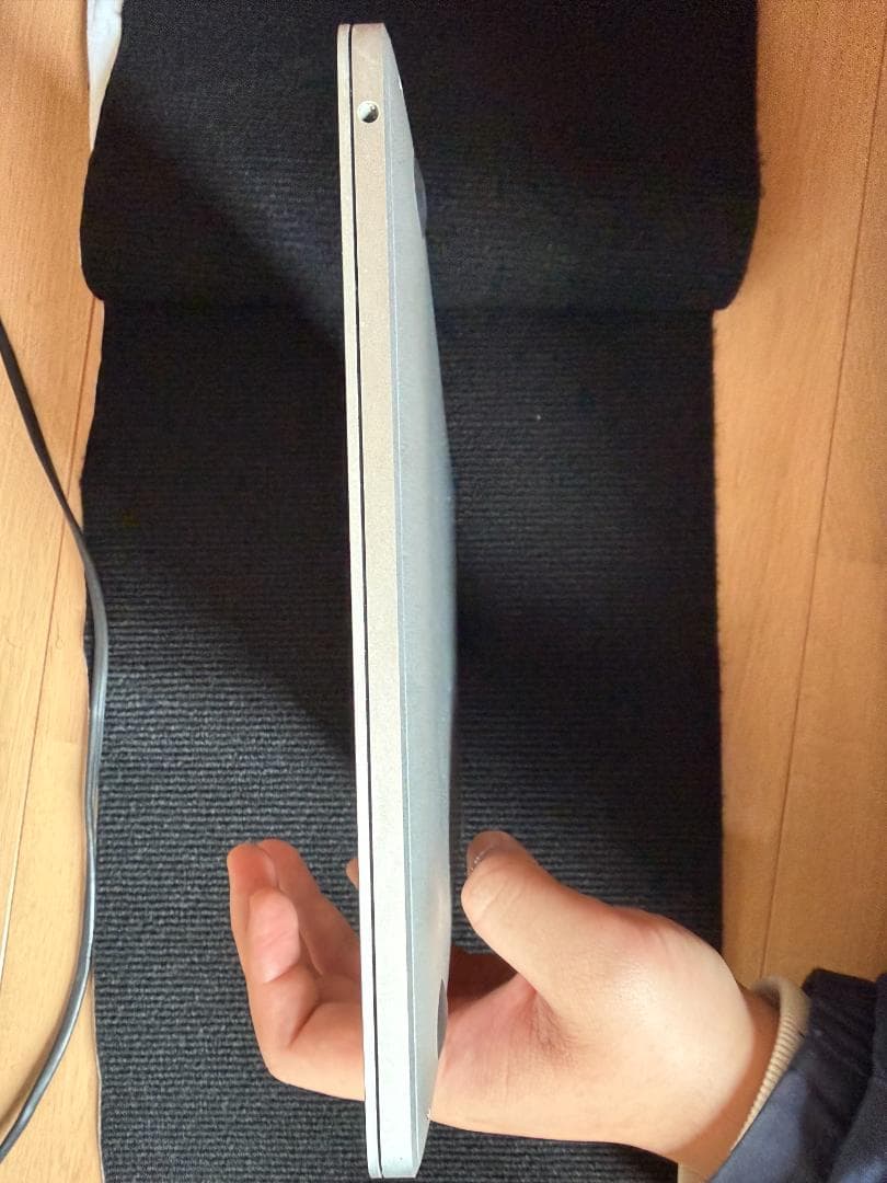MacBook Pro M2 シルバー 16GB / 256GB