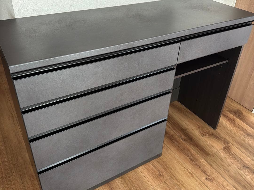 ニトリ チェルシー カップボード/キッチンボード　食器棚　カウンター