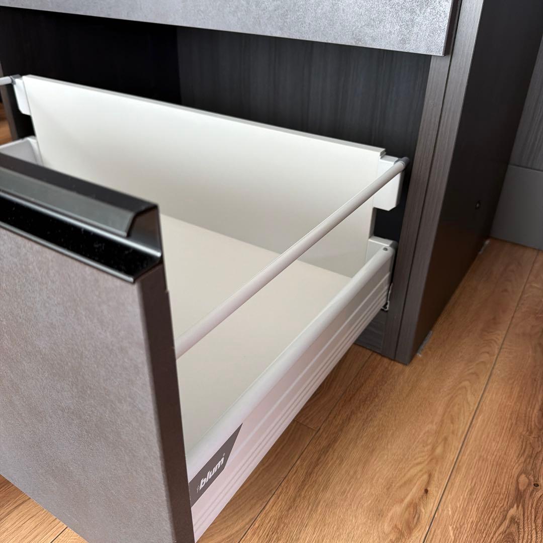 ニトリ チェルシー カップボード/キッチンボード　食器棚　カウンター