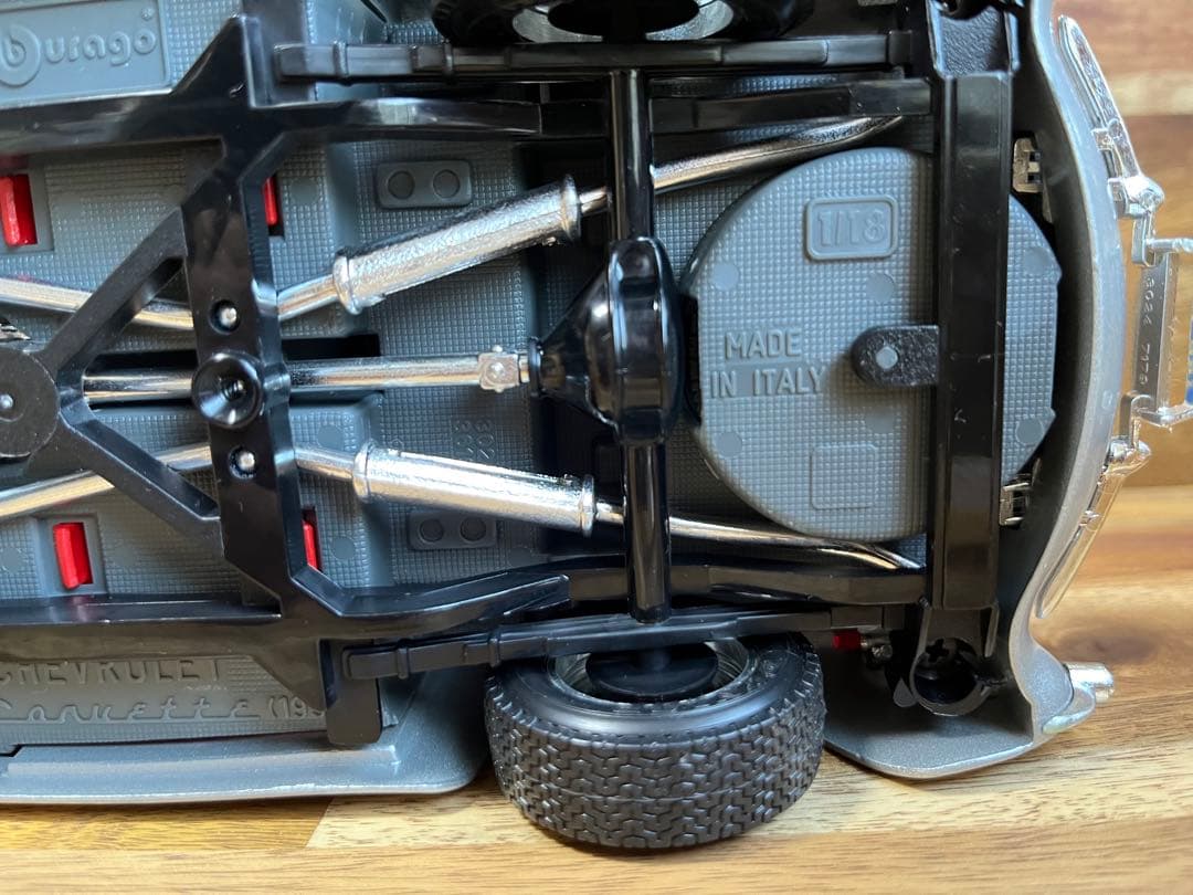 シボレーコルベット オープンカー シルバー/レッド