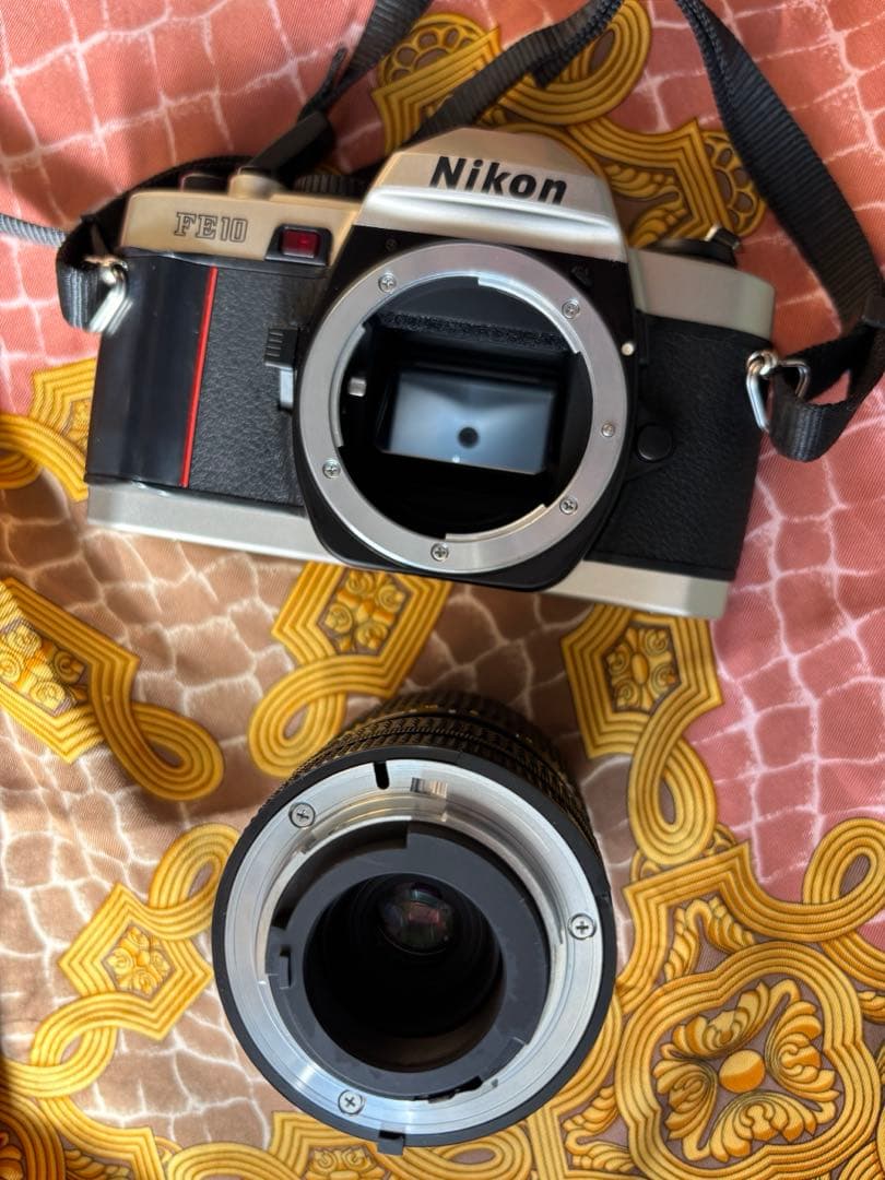 早い者勝8日、月曜日のみ価格Nikon FE10 35-70mmレンズ完動美品