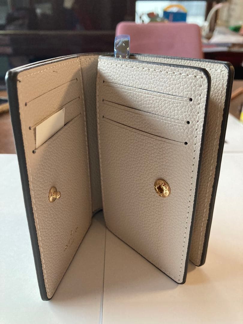 [LOUIS VUITTON] 二つ折り財布