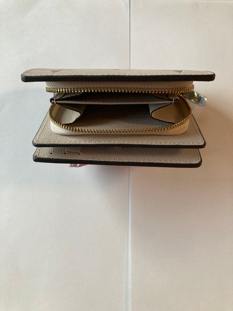 [LOUIS VUITTON] 二つ折り財布