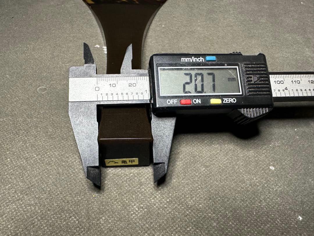 三味線　鼈甲撥　撥　バチ　天然素材　和楽器　民謡　アンティーク　細密細工