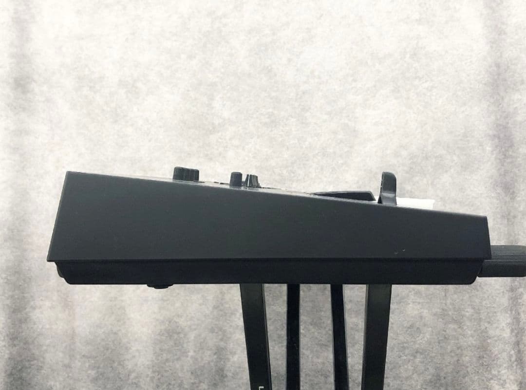 Roland Juno-DS シンセサイザー　ピアノ