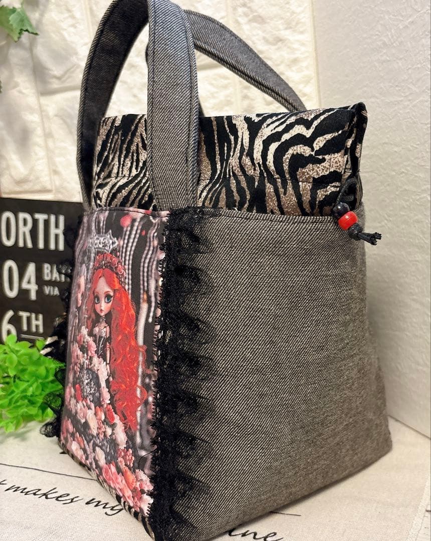 【専用お取り置き】handmade＊2way⭐️CUBE❣️かわいい女の子と犬❤️