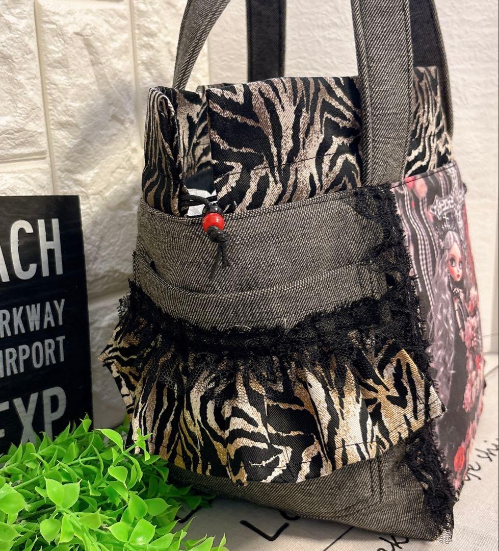 【専用お取り置き】handmade＊2way⭐️CUBE❣️かわいい女の子と犬❤️