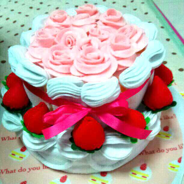 フェルトままごと  バースデイケーキ＆ウエディングケーキ  オーダー受付中♥