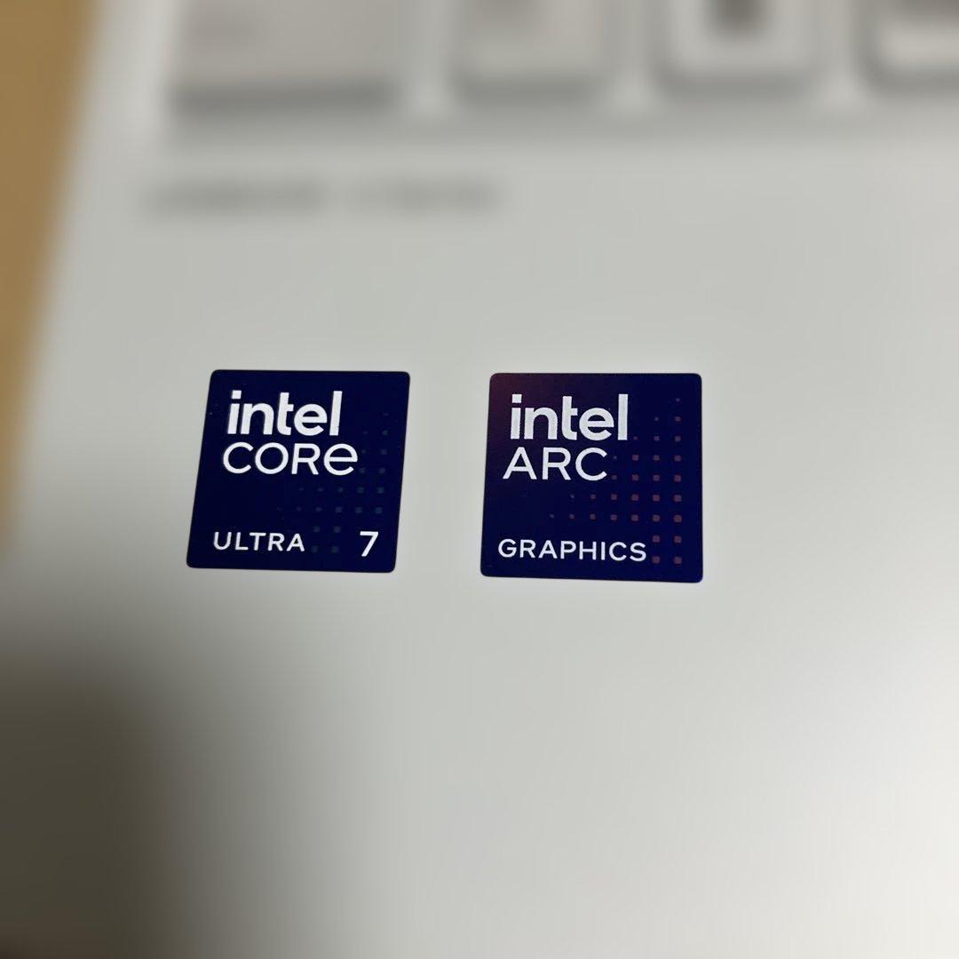 立パソ　富士通LIFEBOOK UH09/K3