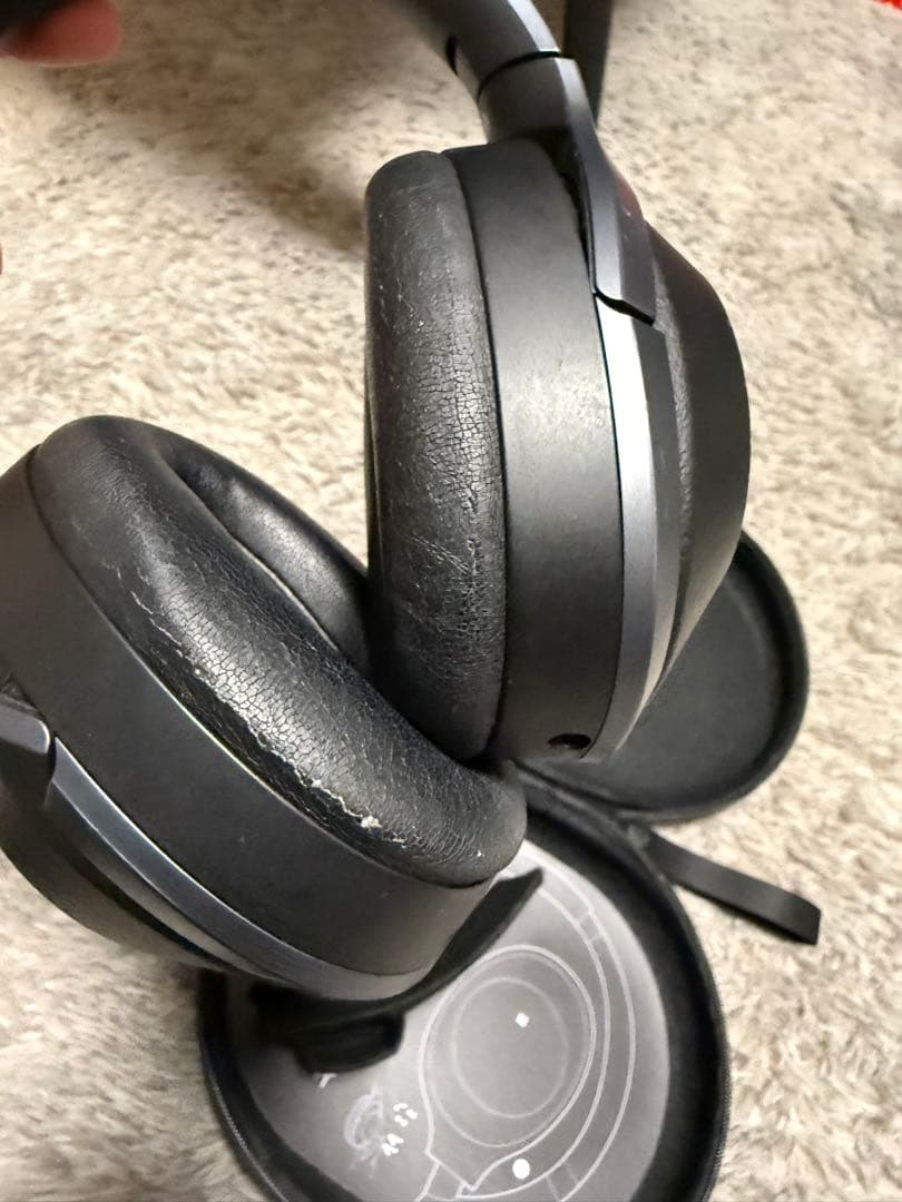 Sony WH-1000XM2ワイヤレスヘッドホン 黒 付属品あり