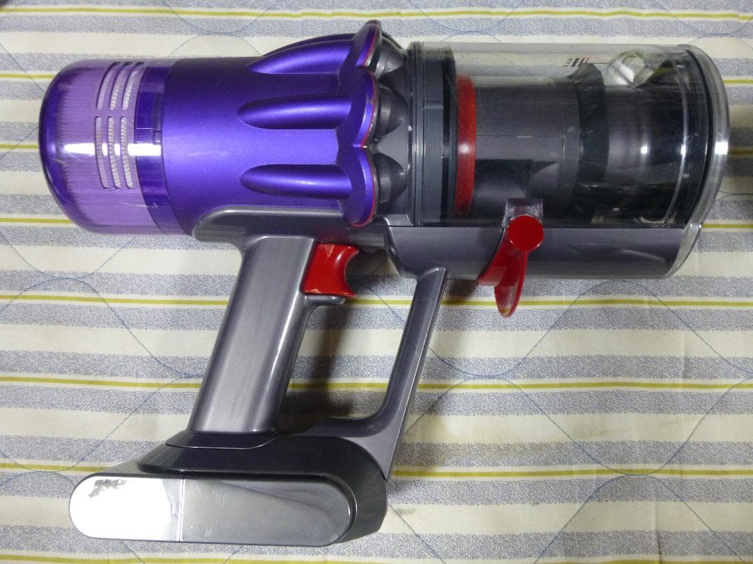 年末の大掃除に　ダイソンSV18　動作確認済み本体　キズの少ない並品　エコ41分