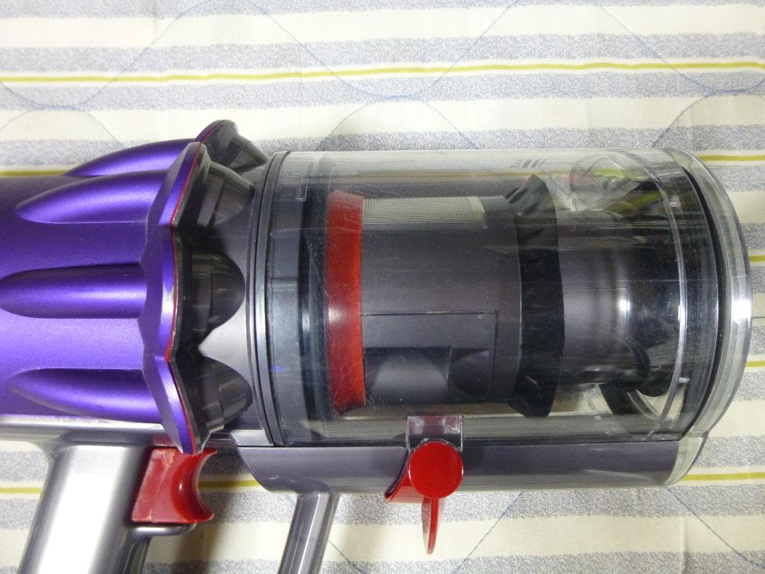 年末の大掃除に　ダイソンSV18　動作確認済み本体　キズの少ない並品　エコ41分