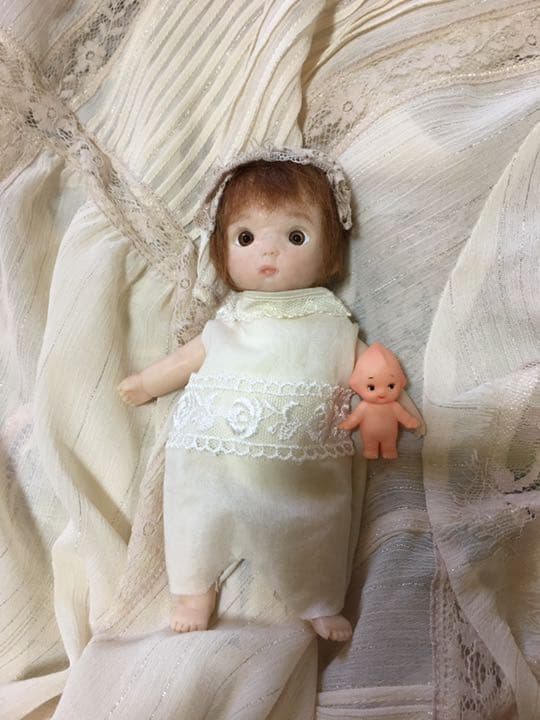 ミニサイズの女の子 身長約15センチ