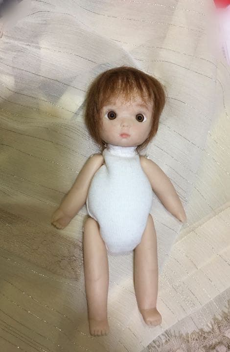 ミニサイズの女の子 身長約15センチ