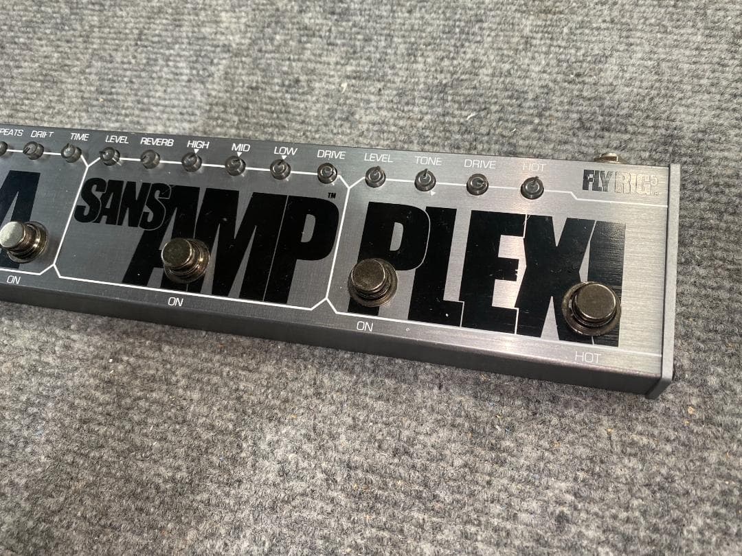 TECH21 sansamp FLY RIG 5 マルチエフェクター