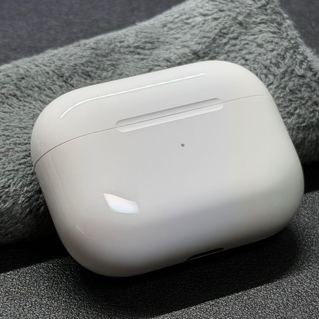 美品 AirPods Pro 2 (USB-C)