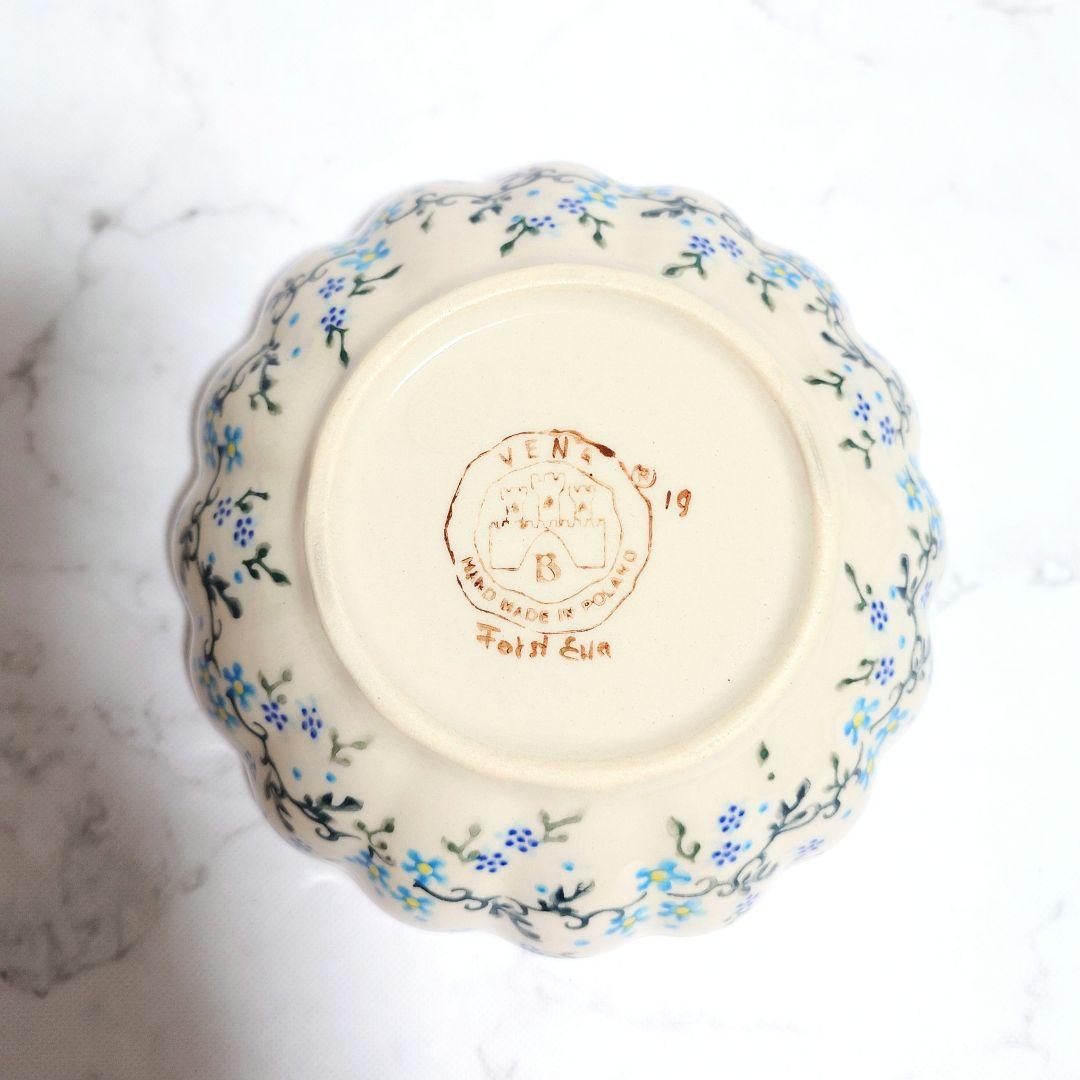 ポーリッシュポタリー VENA社 フリルボウル 菊鉢 ウィンターフラワー