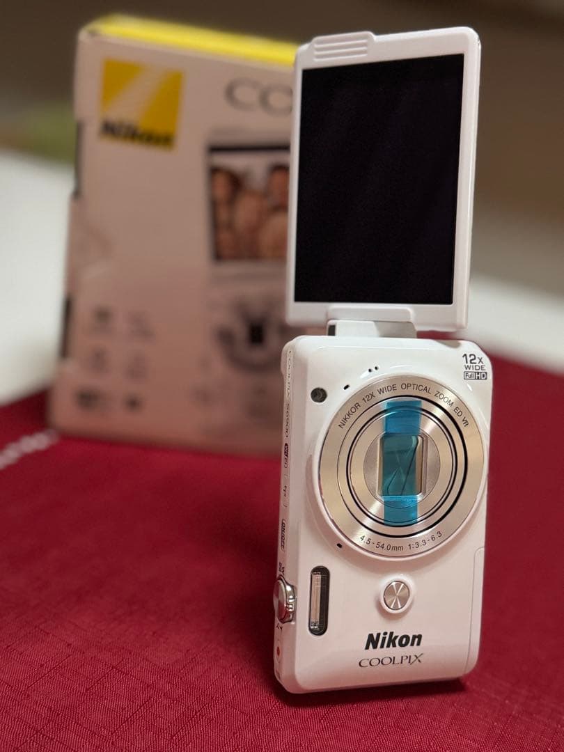 希少 廃盤 新品未使用 COOLPIX S6900 NIKON NIKON