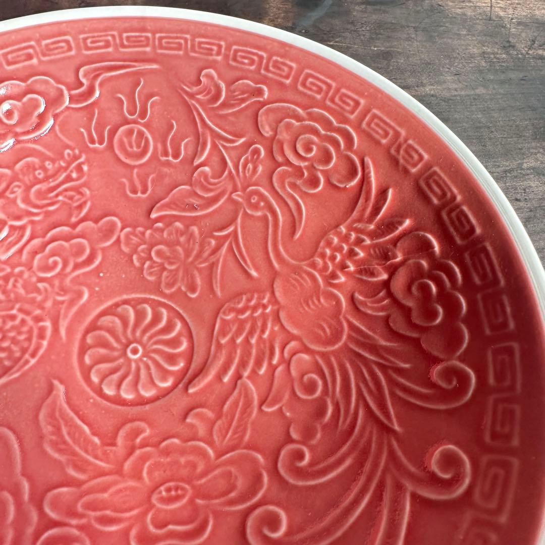 定窯　大皿　飾皿　茶碗　龍紋　鳳凰紋　陽刻　宋代　中国美術