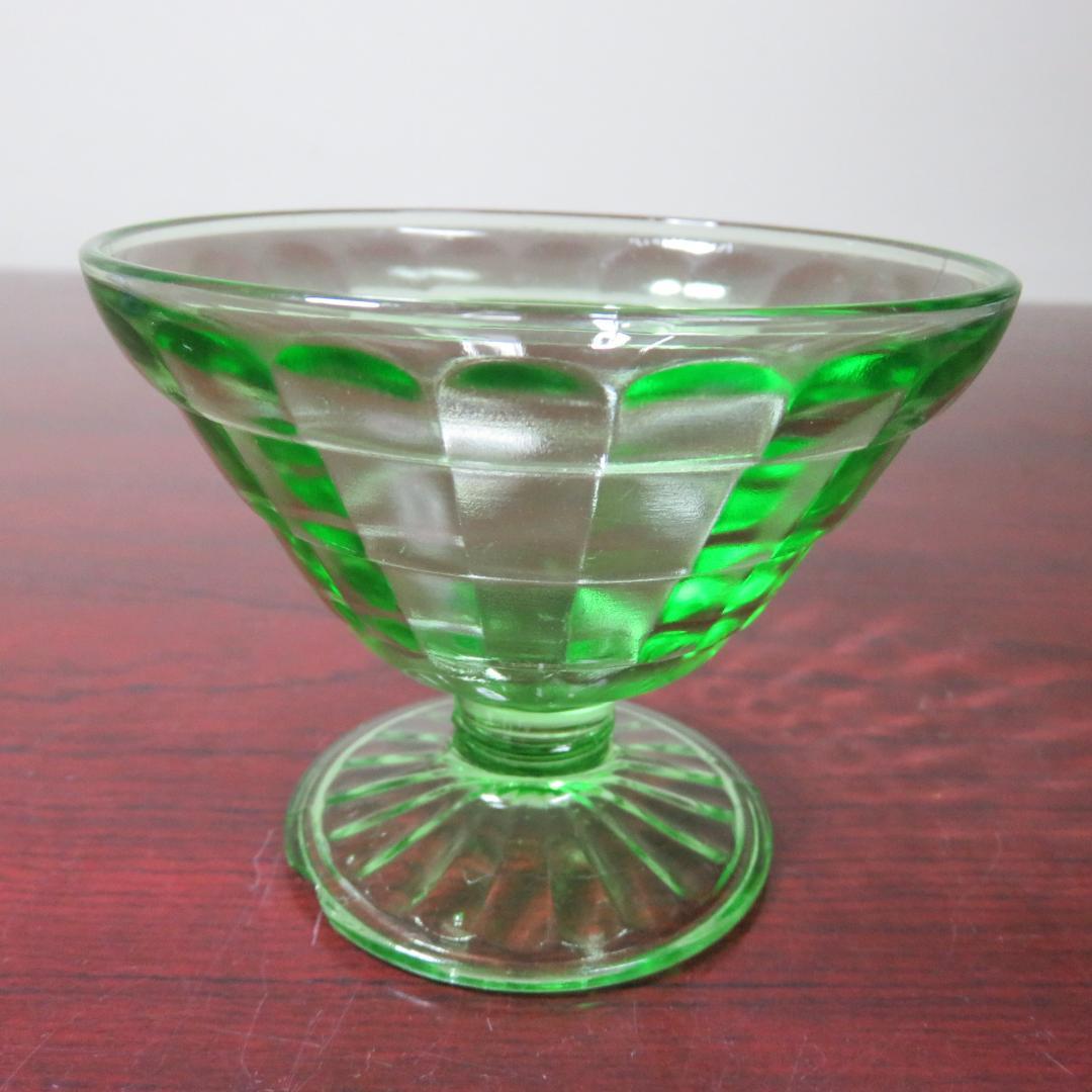 氷コップ 4ケ 昭和レトロ 大正 ウランガラス デザートグラス