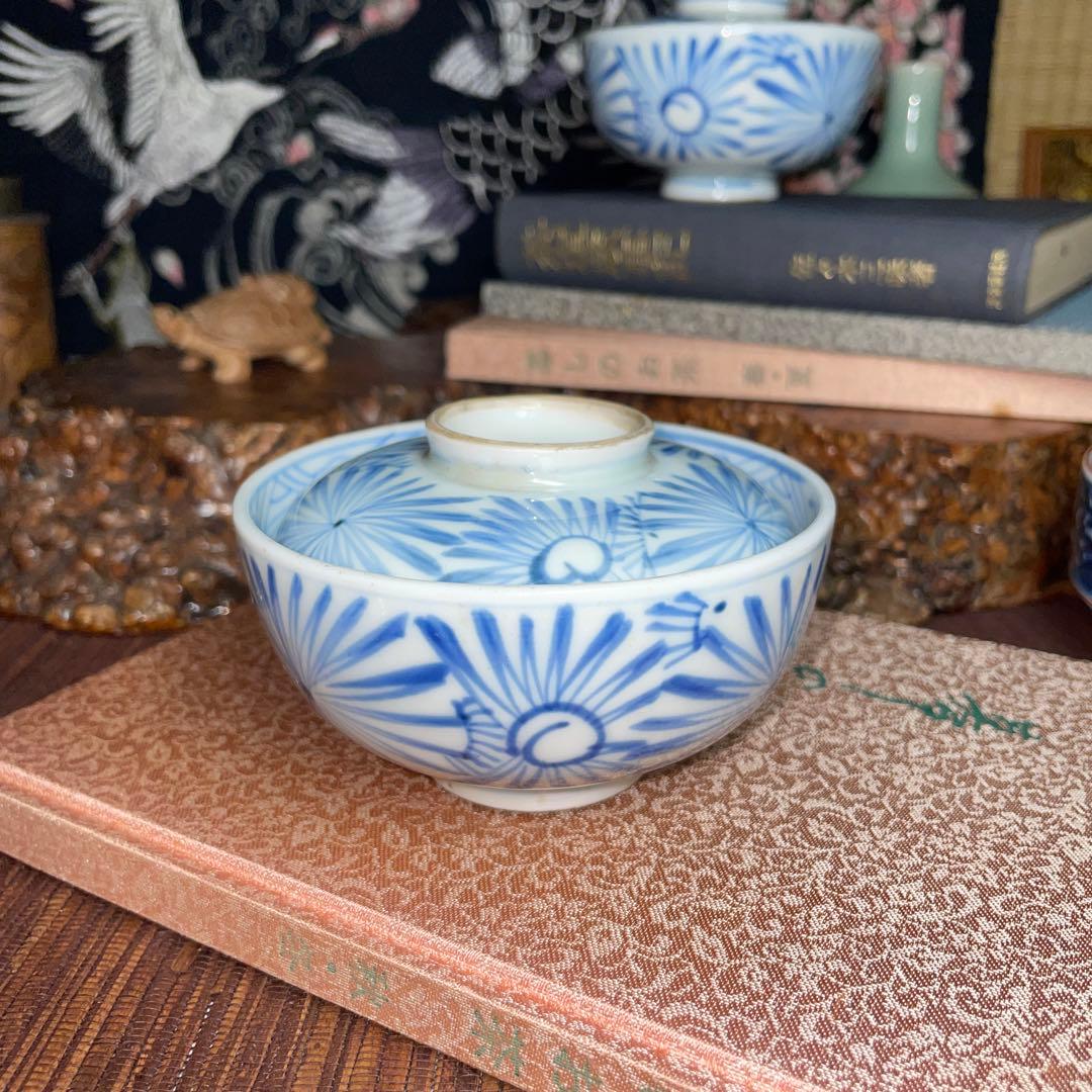 青い花模様 古伊万里　江戸　蓋付き 飯椀　染付け アンティーク 骨董 2枚