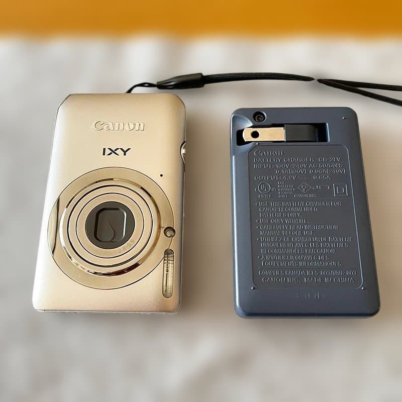 【極美品】Canon IXY 210F アーバンゴールド 動作確認済 付属品完備