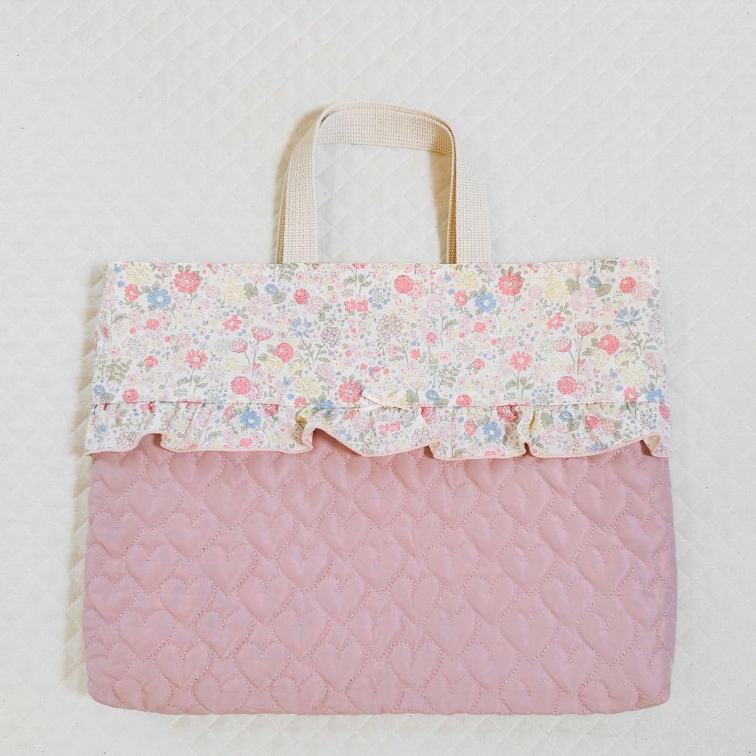 にこ　ハンドメイド　ハート　キルティング　女の子　花柄　レッスンバッグ