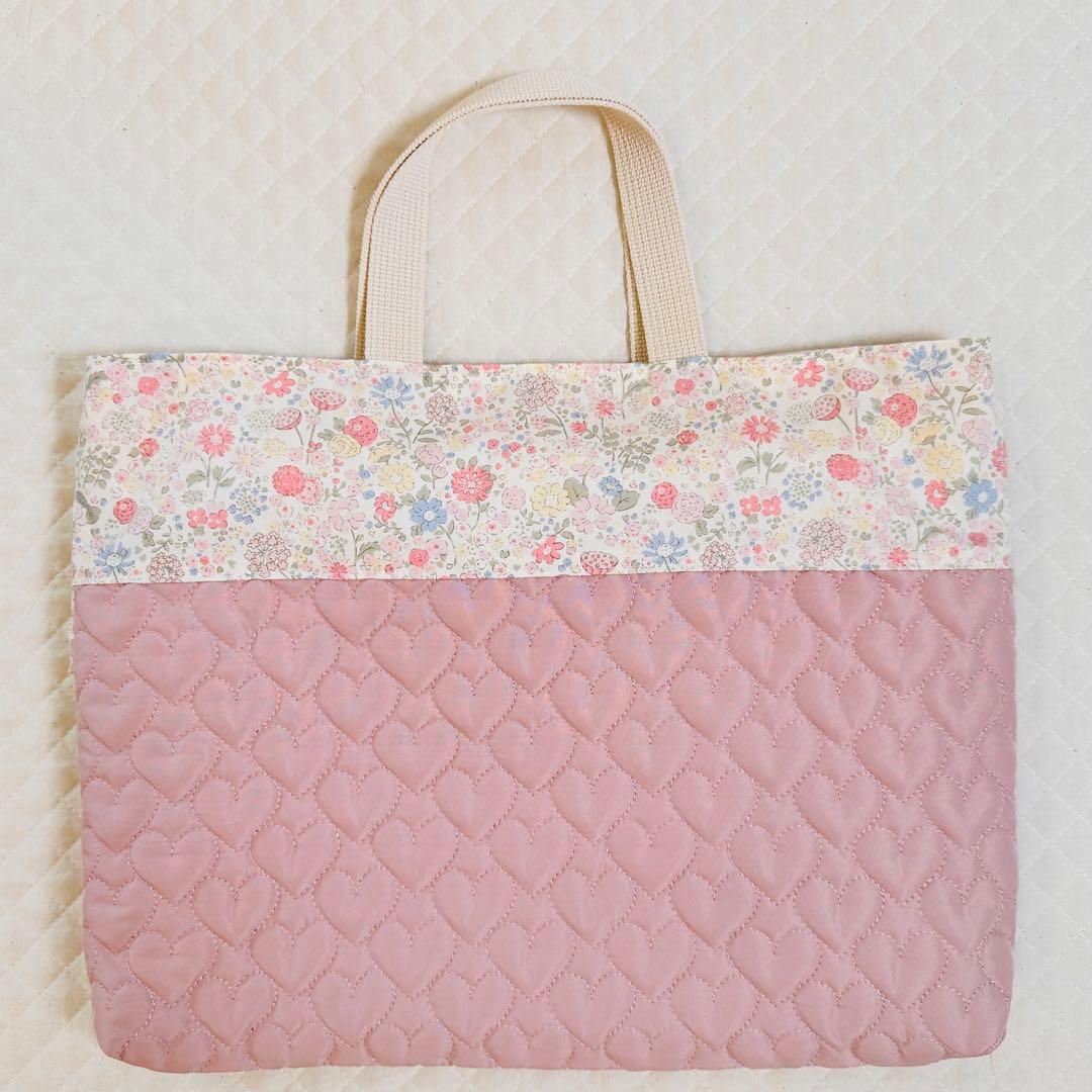 にこ　ハンドメイド　ハート　キルティング　女の子　花柄　レッスンバッグ